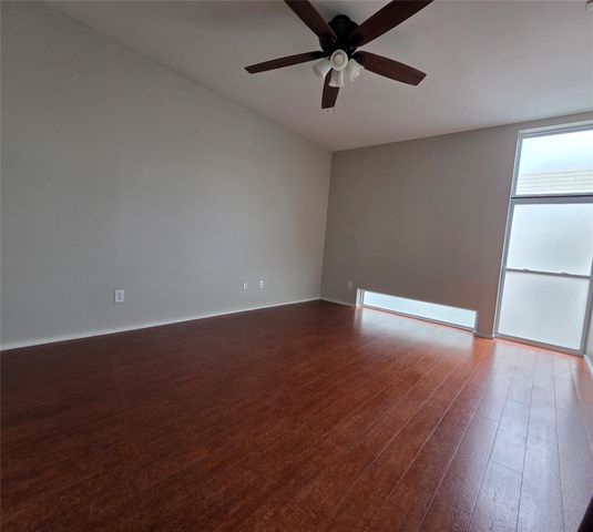 1107 W 17th Street, Houston, TX 77008