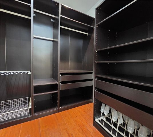 1107 W 17th Street, Houston, TX 77008