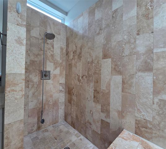 1107 W 17th Street, Houston, TX 77008