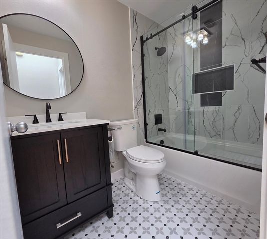 1107 W 17th Street, Houston, TX 77008