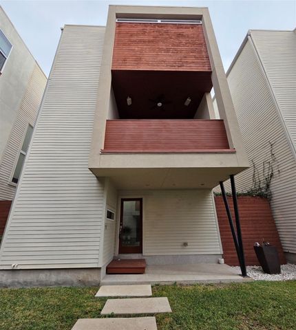 1107 W 17th Street, Houston, TX 77008