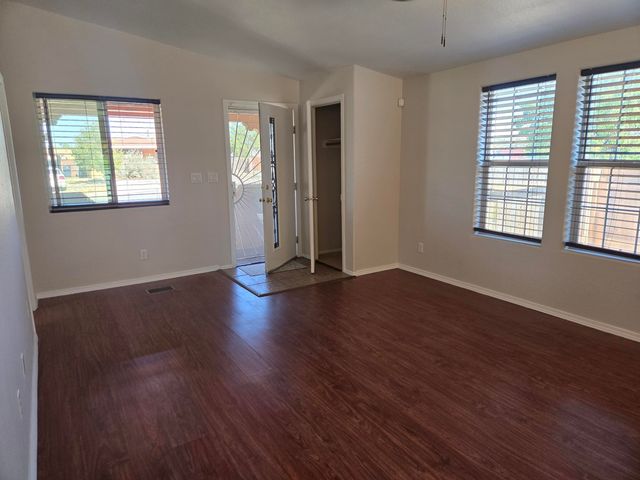 519 FENWICK Place SW, Albuquerque, NM 87121