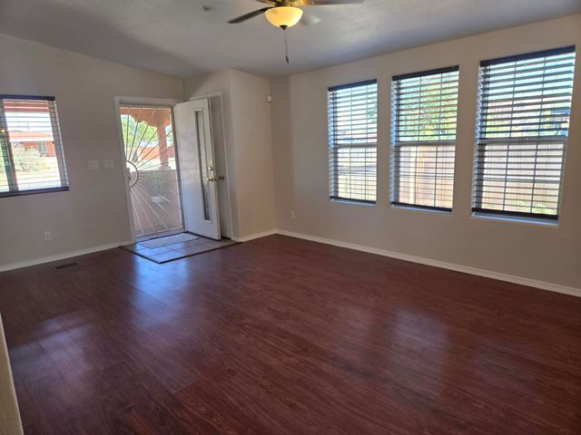 519 FENWICK Place SW, Albuquerque, NM 87121