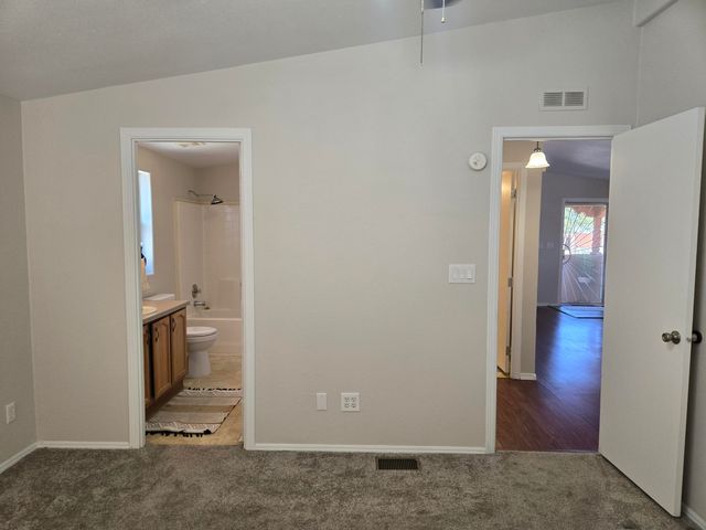 519 FENWICK Place SW, Albuquerque, NM 87121