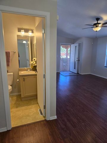 519 FENWICK Place SW, Albuquerque, NM 87121