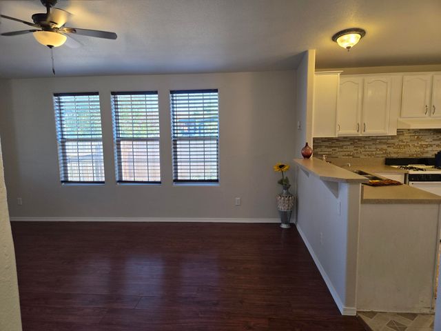 519 FENWICK Place SW, Albuquerque, NM 87121