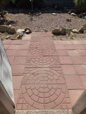 519 FENWICK Place SW, Albuquerque, NM 87121