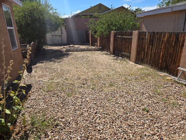 519 FENWICK Place SW, Albuquerque, NM 87121