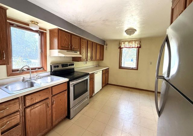 2056 NEWBERRY AVENUE, Green Bay, WI 54302