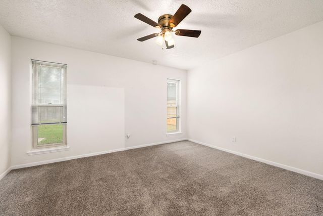 806 S Hyannis Port Street, Crosby, TX 77532