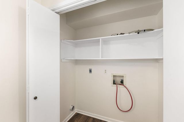 806 S Hyannis Port Street, Crosby, TX 77532