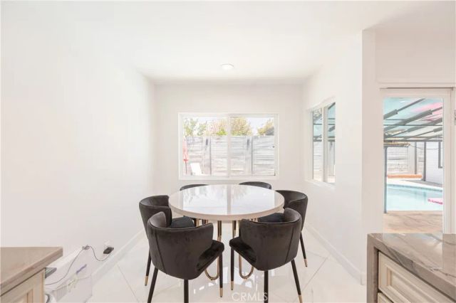 12521 Stagg Street, North Hollywood, CA 91605