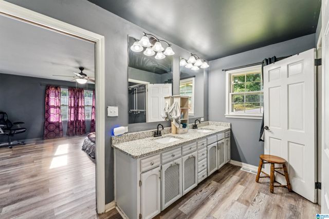 732 MILGRAY LANE, Bessemer, AL 35022
