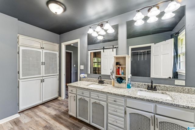 732 MILGRAY LANE, Bessemer, AL 35022