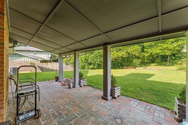 732 MILGRAY LANE, Bessemer, AL 35022