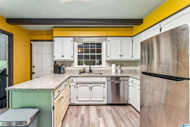 732 MILGRAY LANE, Bessemer, AL 35022