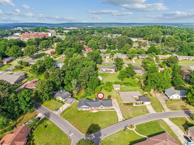 732 MILGRAY LANE, Bessemer, AL 35022