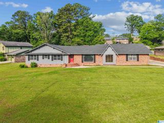 732 MILGRAY LANE, Bessemer, AL 35022