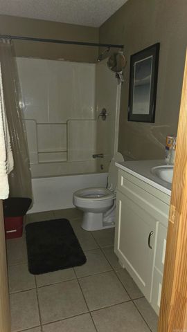 504 W glazy peau, Hot Springs, AR 71909