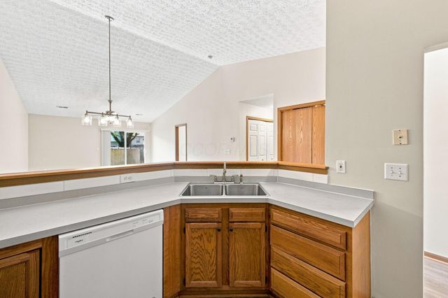1460 October Ridge Court, Columbus, OH 43223