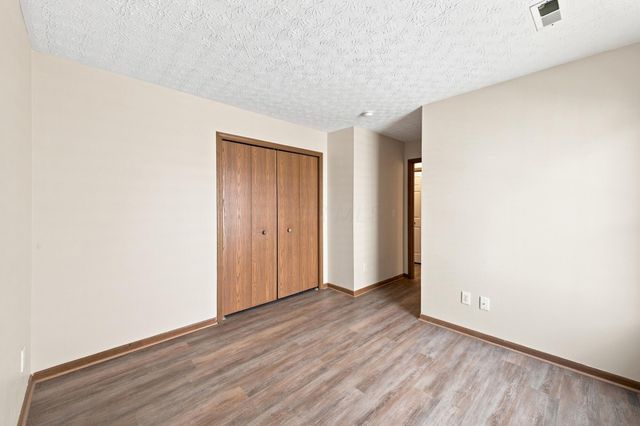 1460 October Ridge Court, Columbus, OH 43223