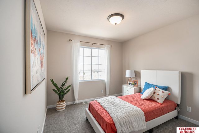 8513 S 179 Street, Omaha, NE 68136