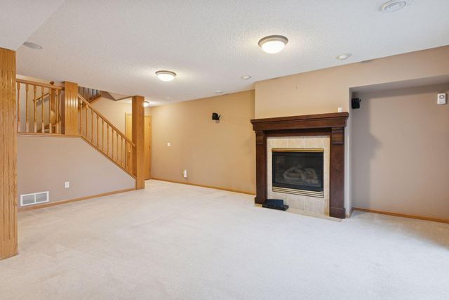 589 Crane Creek Lane, Eagan, MN 55121