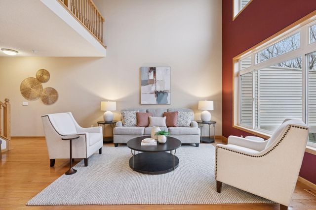 589 Crane Creek Lane, Eagan, MN 55121