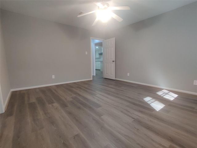 9462 Fuqua Street, Houston, TX 77075