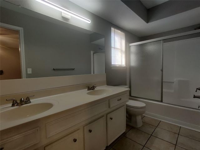 9462 Fuqua Street, Houston, TX 77075