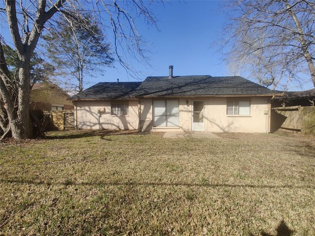 9462 Fuqua Street, Houston, TX 77075