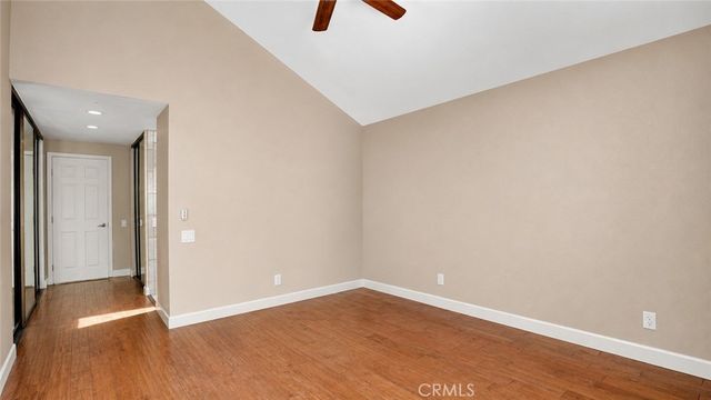 14 Alba W W, Irvine, CA 92620