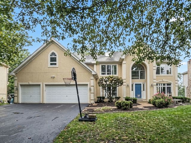 1944 Clyde Drive, Naperville, IL 60565