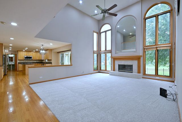 1944 Clyde Drive, Naperville, IL 60565