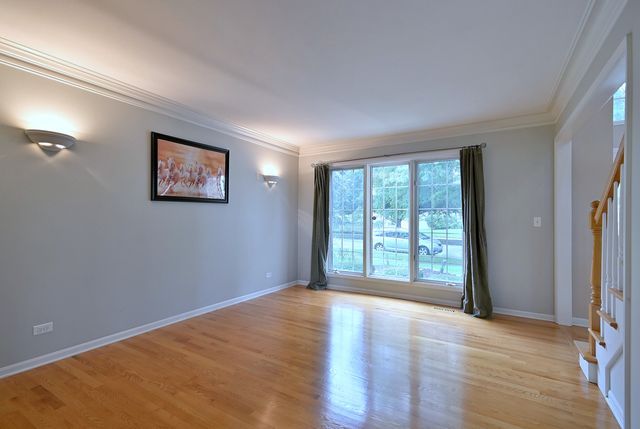 1944 Clyde Drive, Naperville, IL 60565