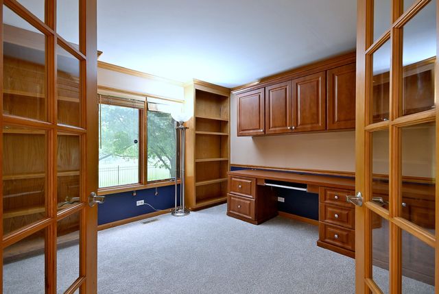 1944 Clyde Drive, Naperville, IL 60565