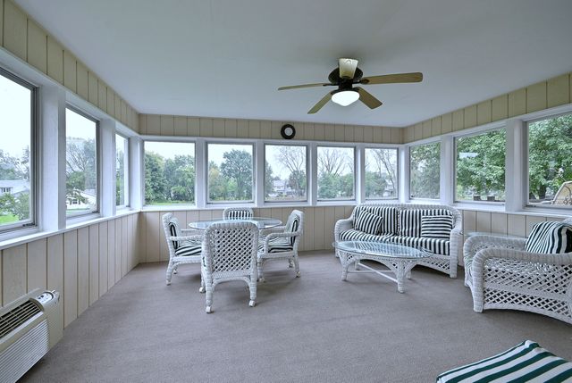 1944 Clyde Drive, Naperville, IL 60565