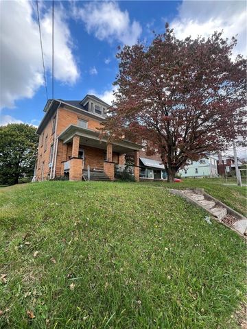 1031 E Washington St, New Castle, PA 16101