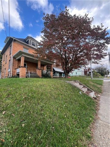 1031 E Washington St, New Castle, PA 16101