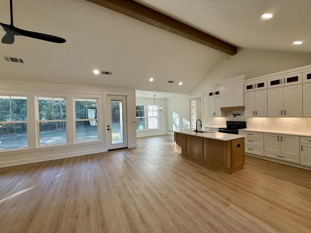 1912 Hidden Springs Drive, Baker, FL 32531