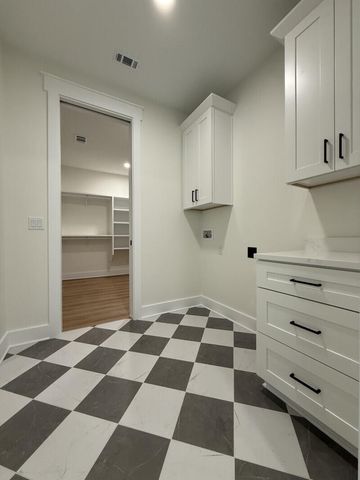 1912 Hidden Springs Drive, Baker, FL 32531