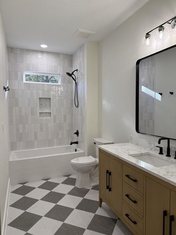 1912 Hidden Springs Drive, Baker, FL 32531