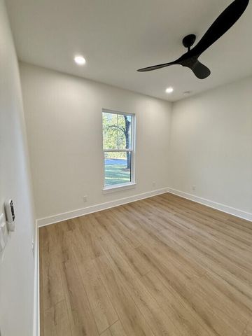 1912 Hidden Springs Drive, Baker, FL 32531