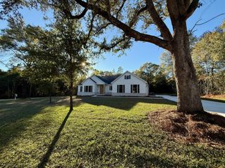 1912 Hidden Springs Drive, Baker, FL 32531