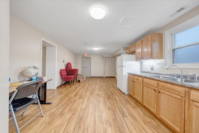 N 418 Beverly AVE, Covington, VA 24426