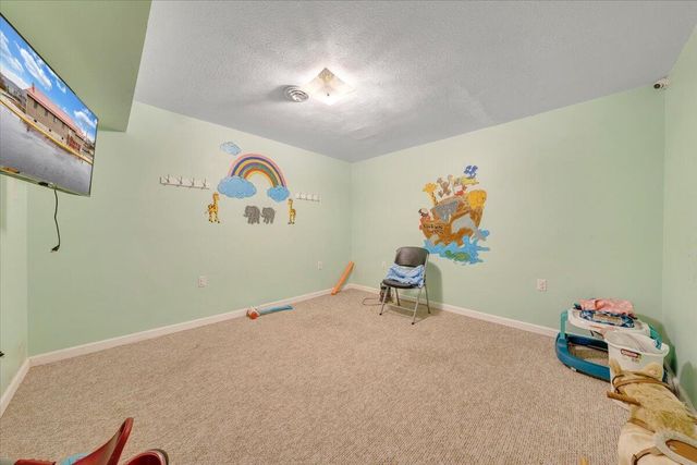 N 418 Beverly AVE, Covington, VA 24426