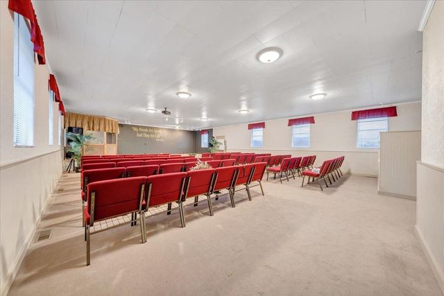 N 418 Beverly AVE, Covington, VA 24426