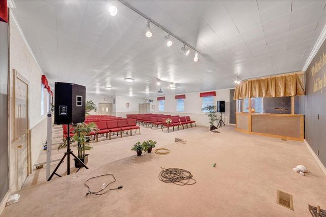 N 418 Beverly AVE, Covington, VA 24426