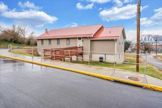 N 418 Beverly AVE, Covington, VA 24426