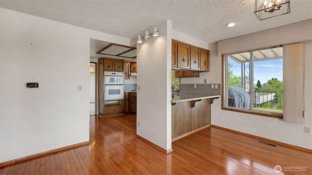 8208 S 124th Street, Seattle, WA 98178